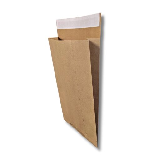 Image of Eco-Natural Lite paper shipping bags.