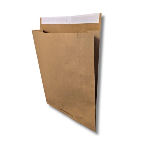 Image of Eco-Natural Lite paper shipping bags.